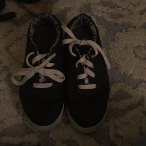 Black and white heelys